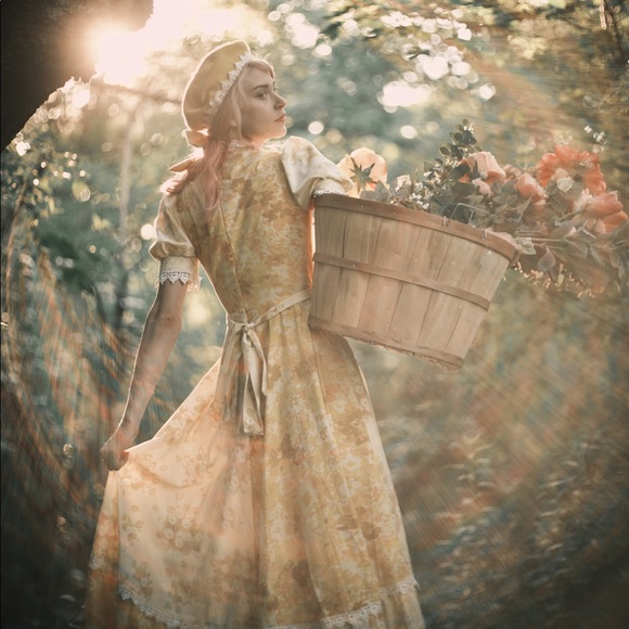 Vintage Yellow Cottagecore dress - Picture 8 of 8